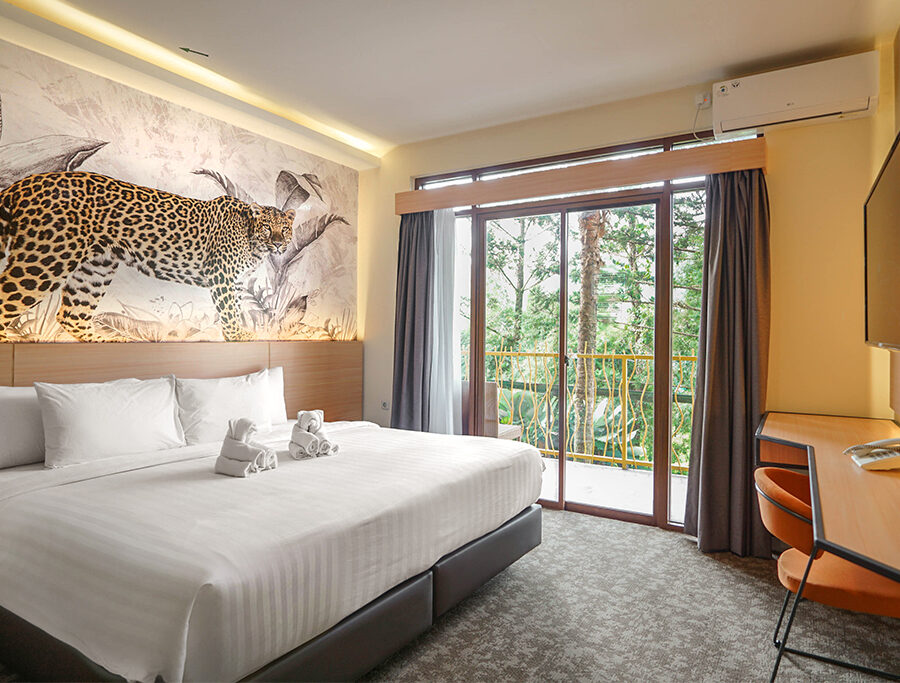 Executive Leopard Royal Safari Garden Hotel, Puncak, Indonesia